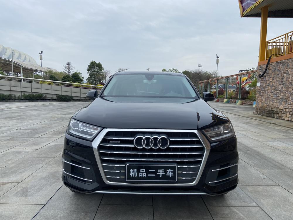 Audi Audi Q7