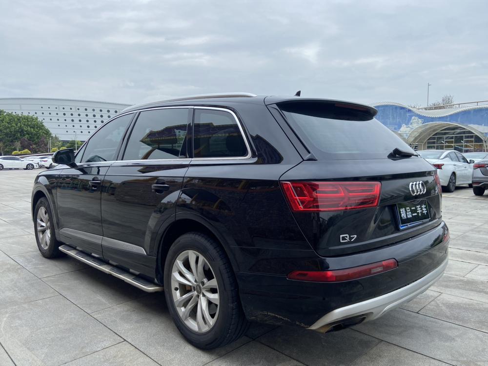 Audi Audi Q7