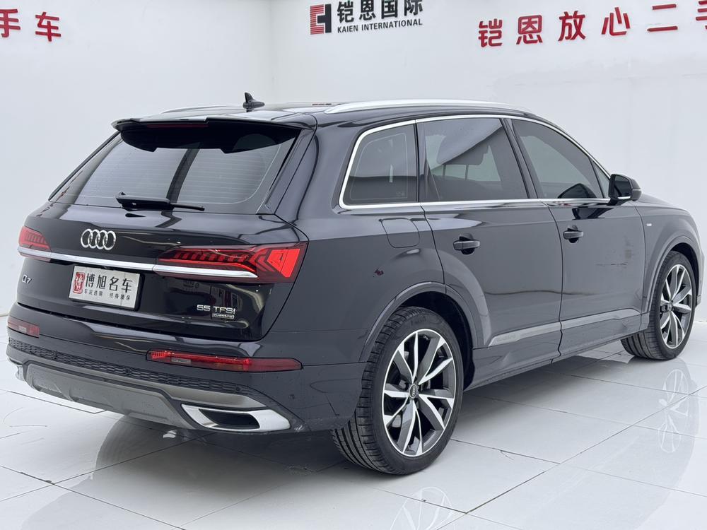 Audi Audi Q7
