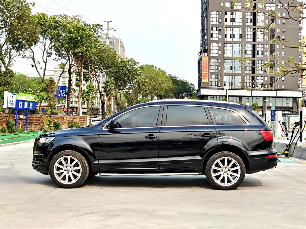 Audi Audi Q7