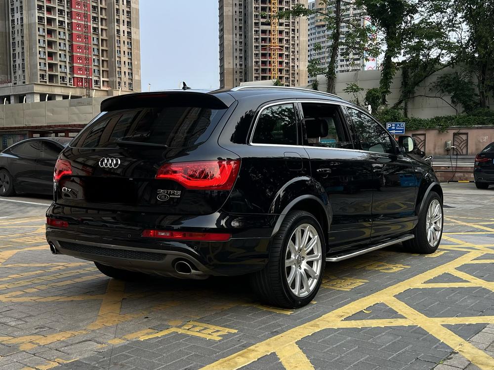 Audi Audi Q7
