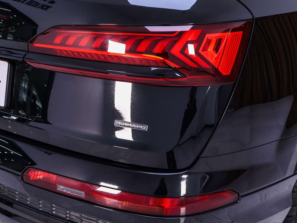 Audi Audi Q7