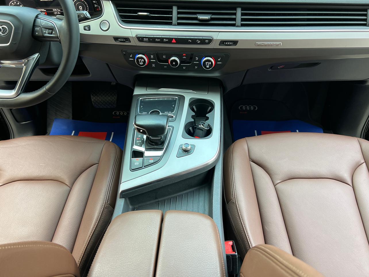 Audi Audi Q7