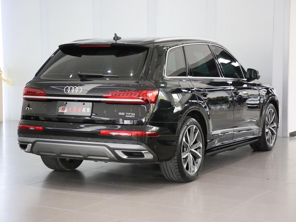 Audi Audi Q7