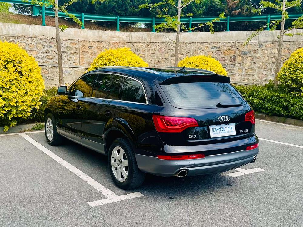 Audi Audi Q7