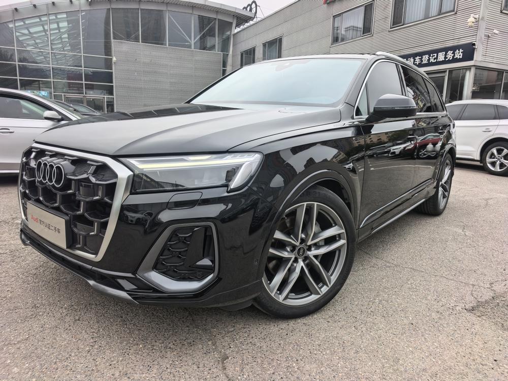 Audi Audi Q7