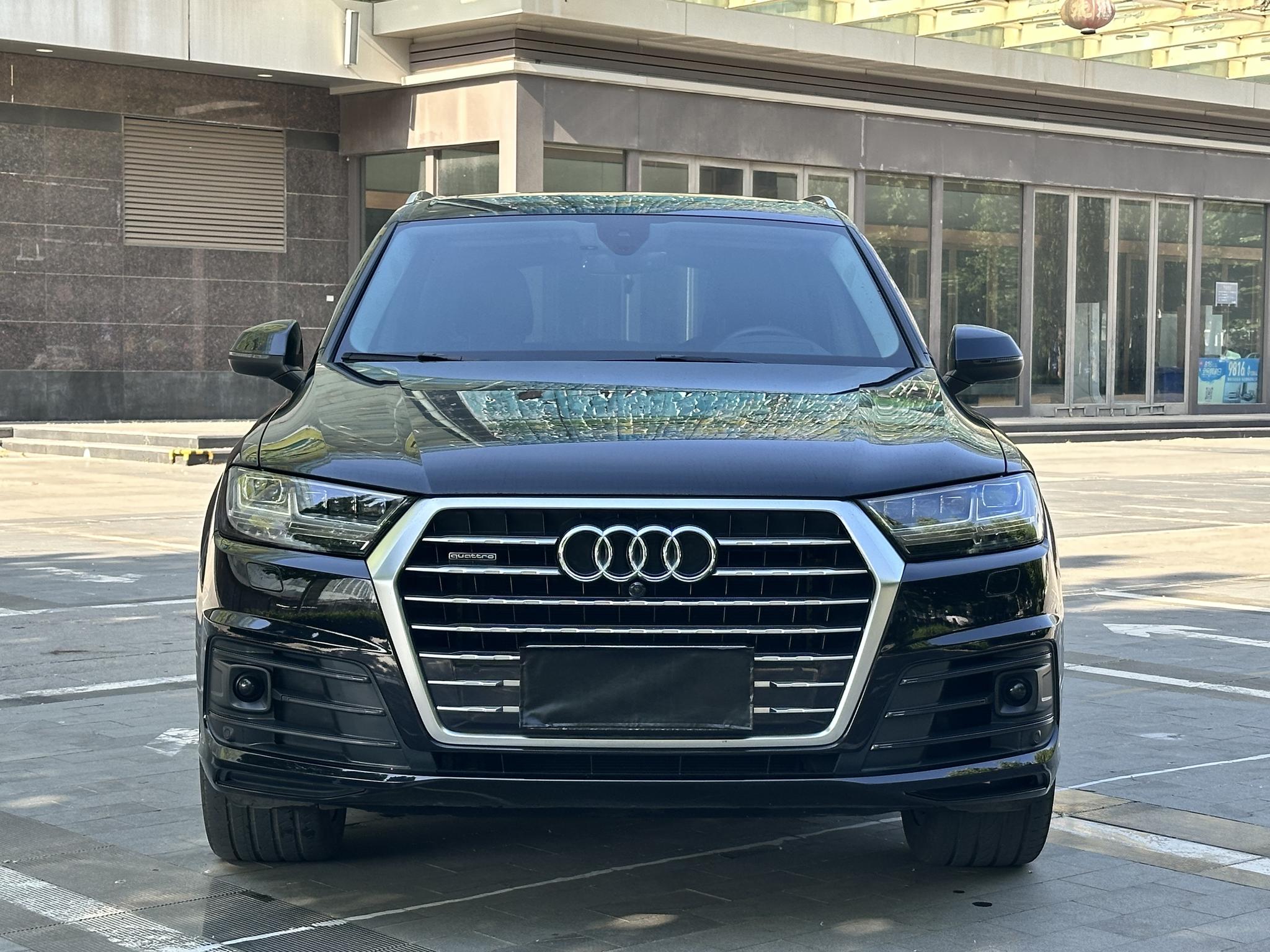 Audi Audi Q7
