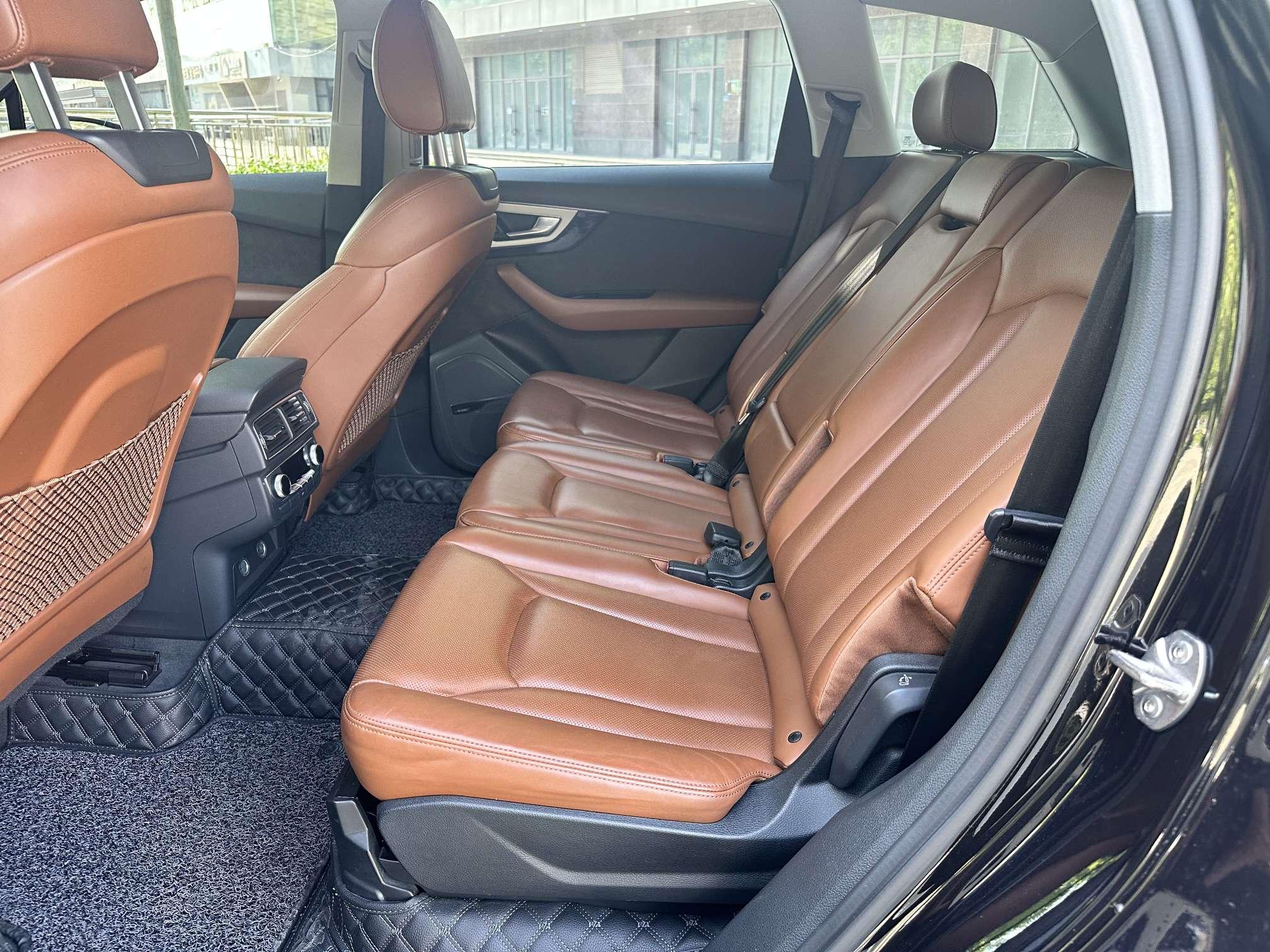 Audi Audi Q7