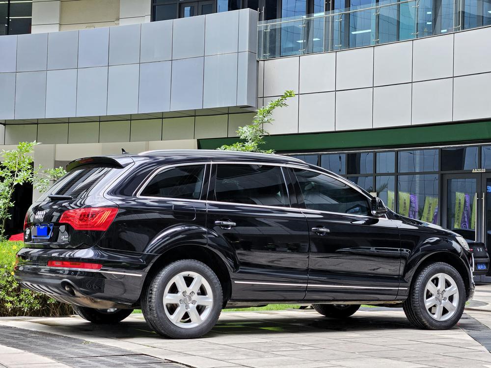 Audi Audi Q7