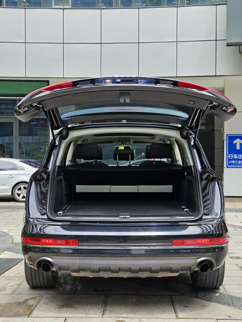 Audi Audi Q7