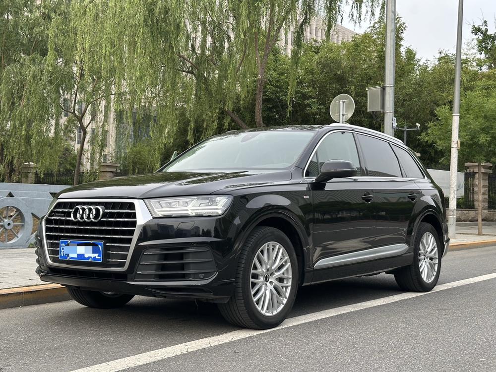 Audi Audi Q7