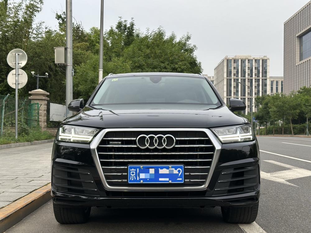 Audi Audi Q7