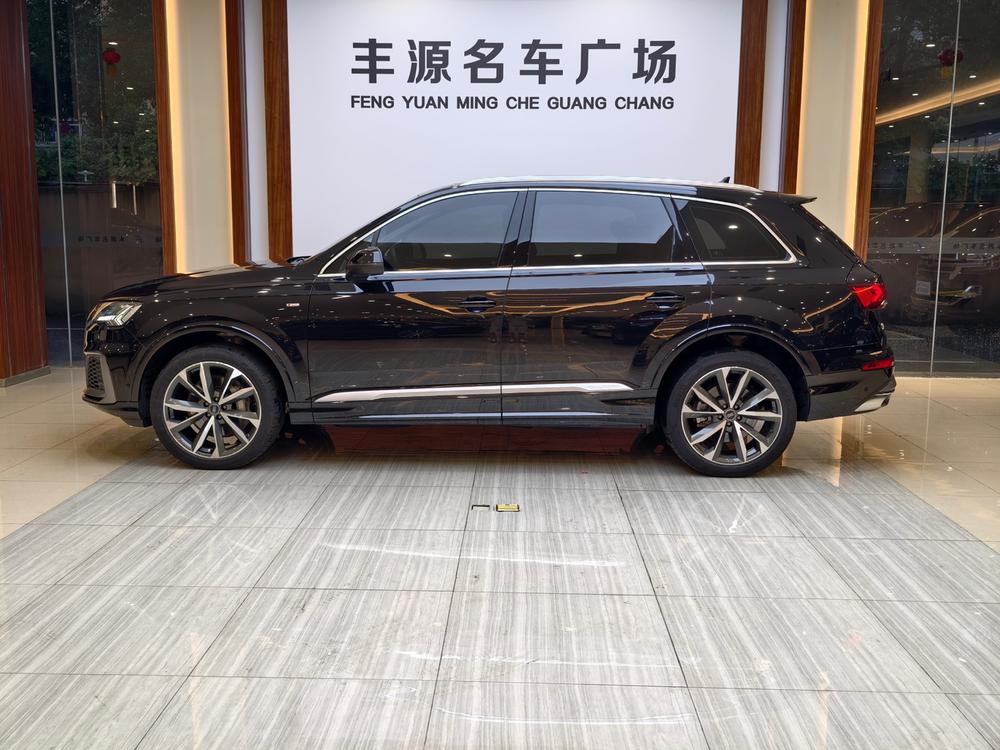 Audi Audi Q7