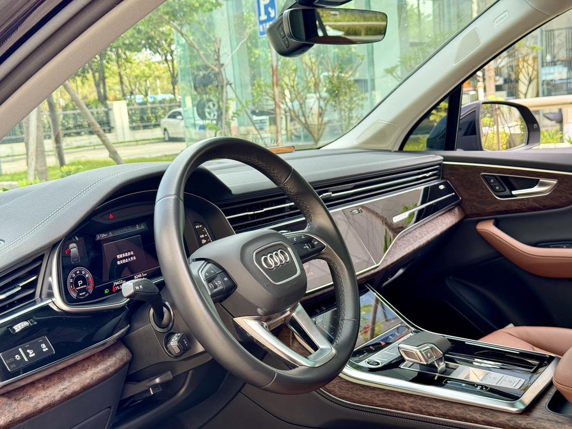 Audi Audi Q7