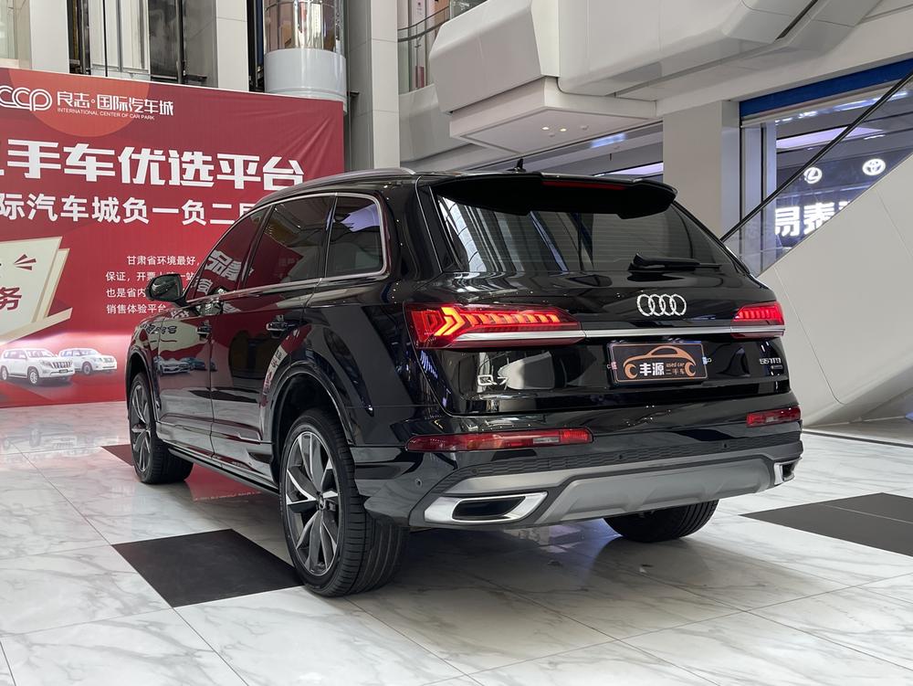 Audi Audi Q7