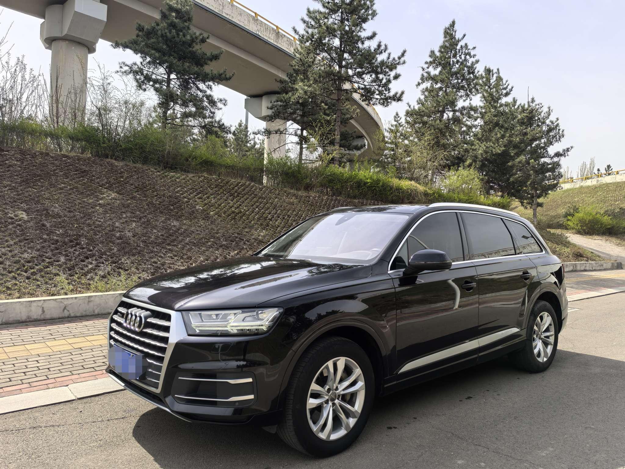 Audi Audi Q7