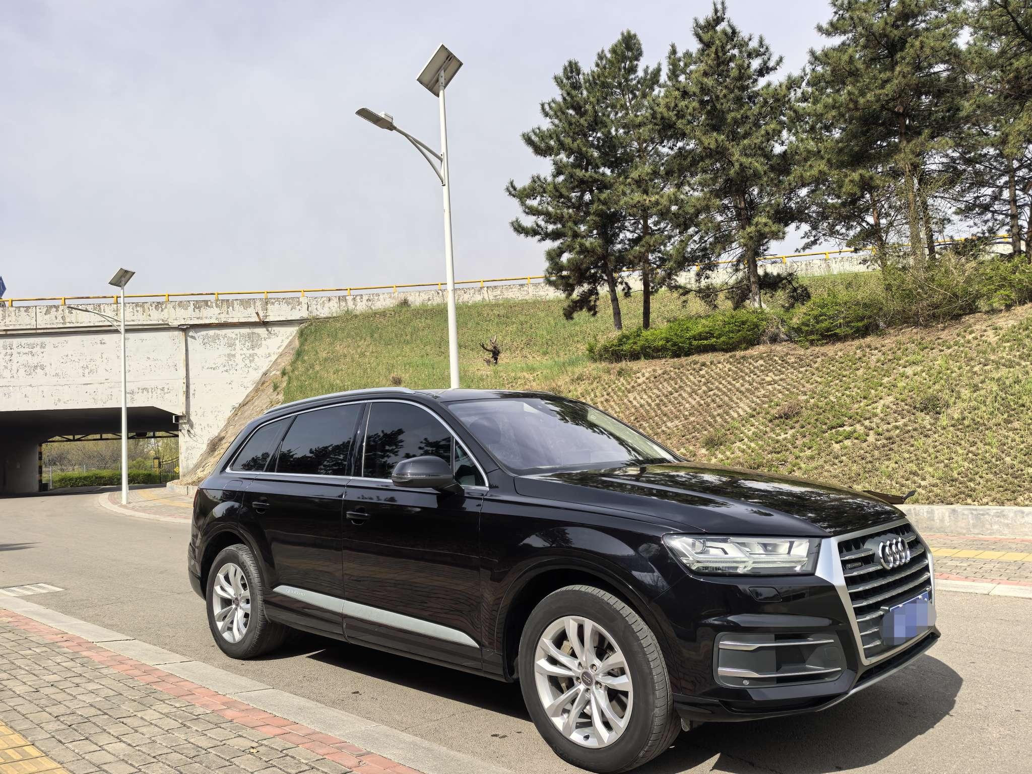 Audi Audi Q7