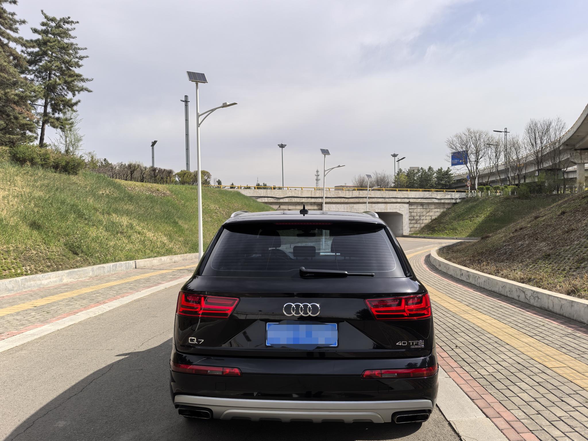 Audi Audi Q7