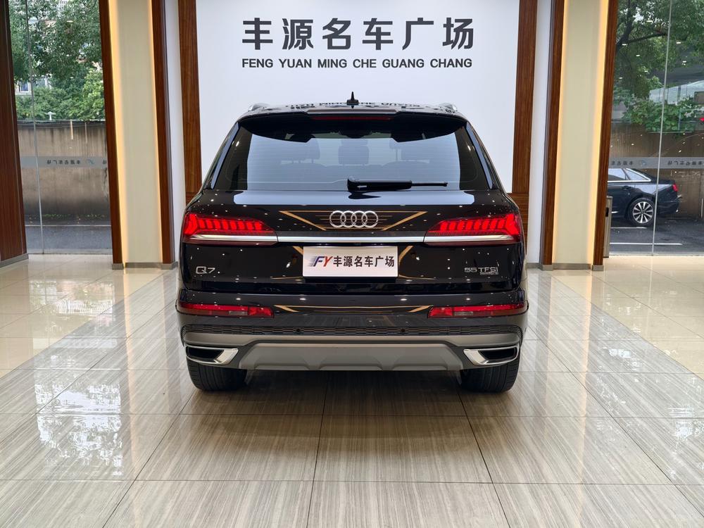 Audi Audi Q7