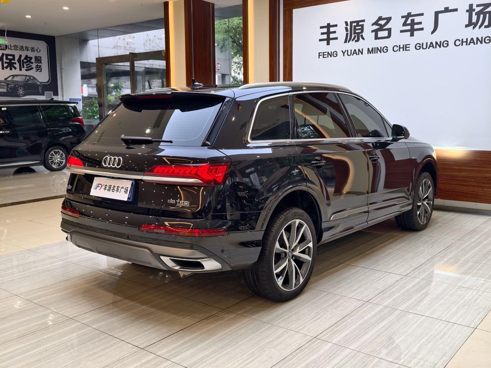 Audi Audi Q7