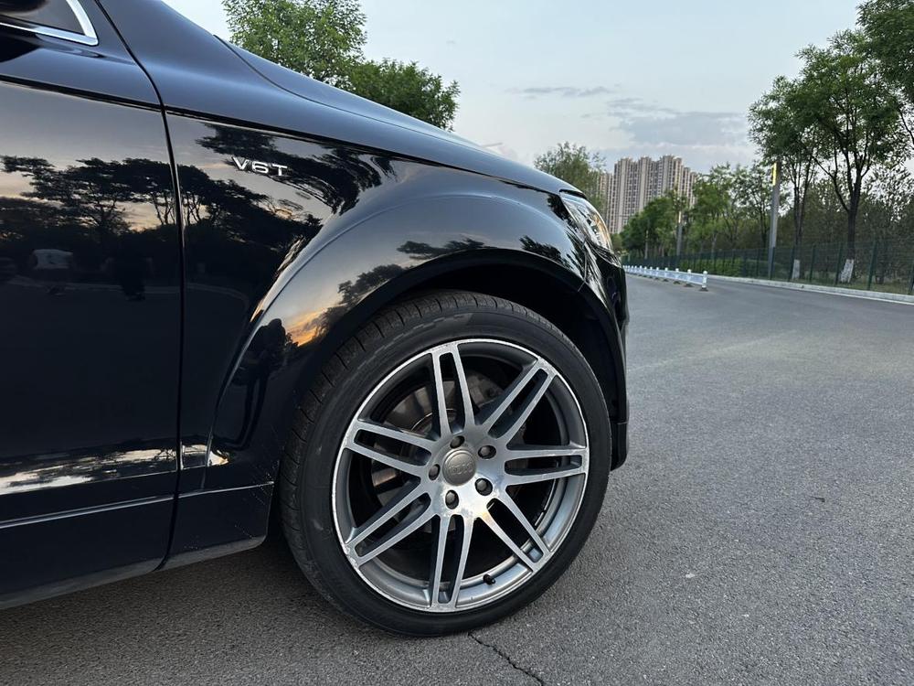 Audi Audi Q7