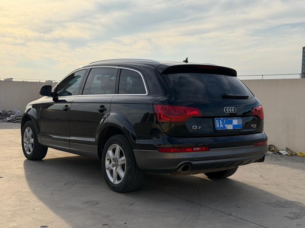 Audi Audi Q7
