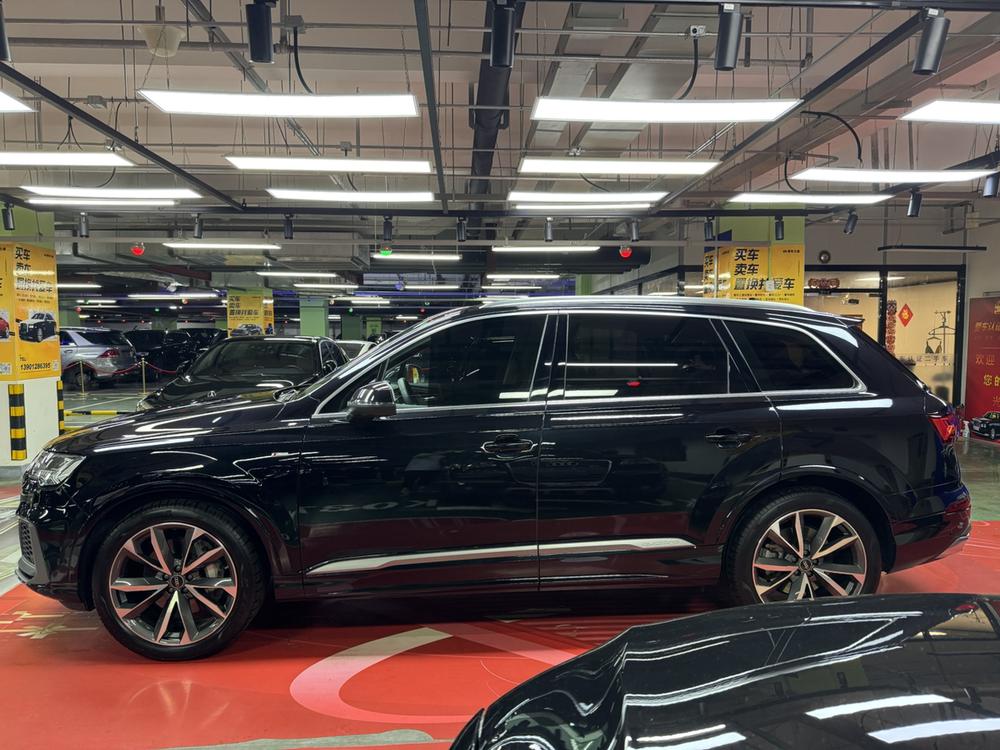 Audi Audi Q7