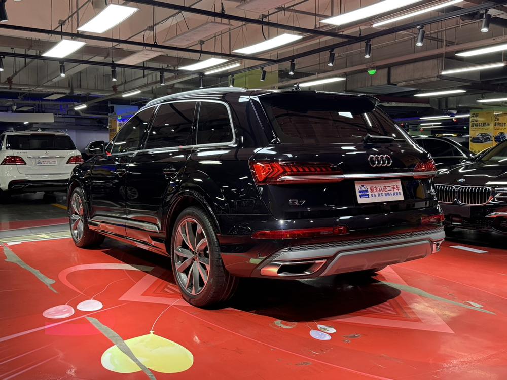Audi Audi Q7