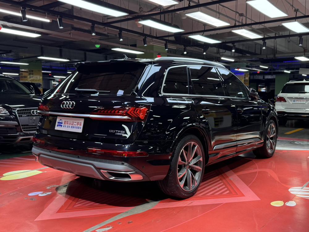 Audi Audi Q7