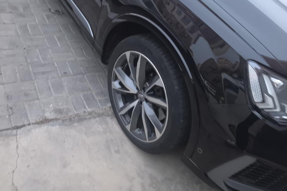 Audi Audi Q7