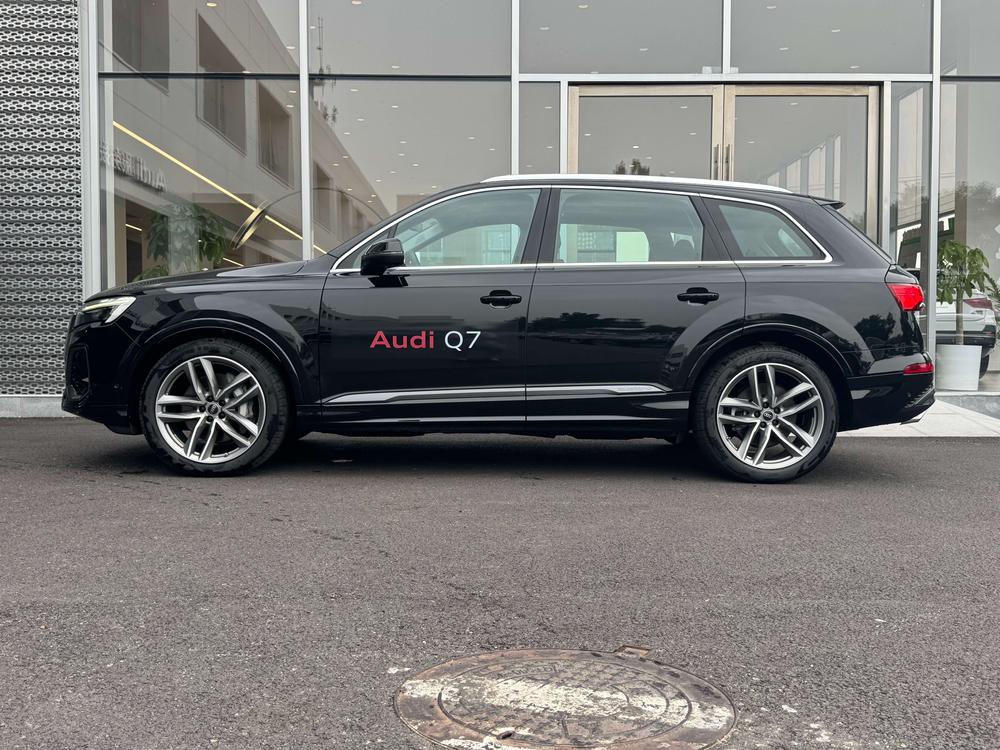 Audi Audi Q7