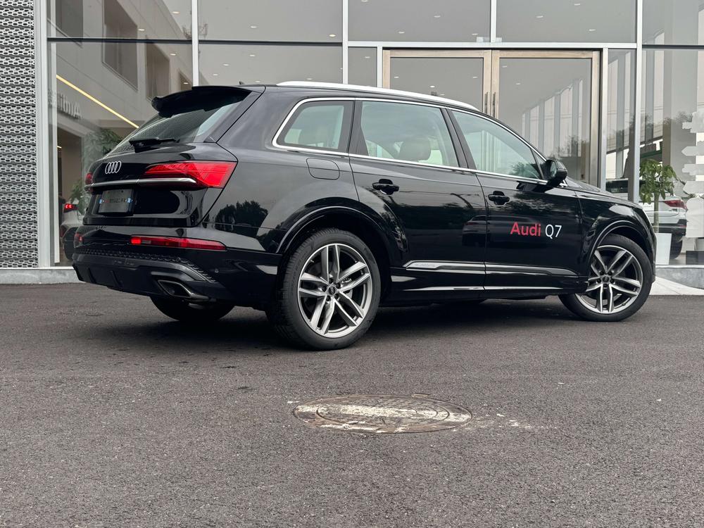 Audi Audi Q7