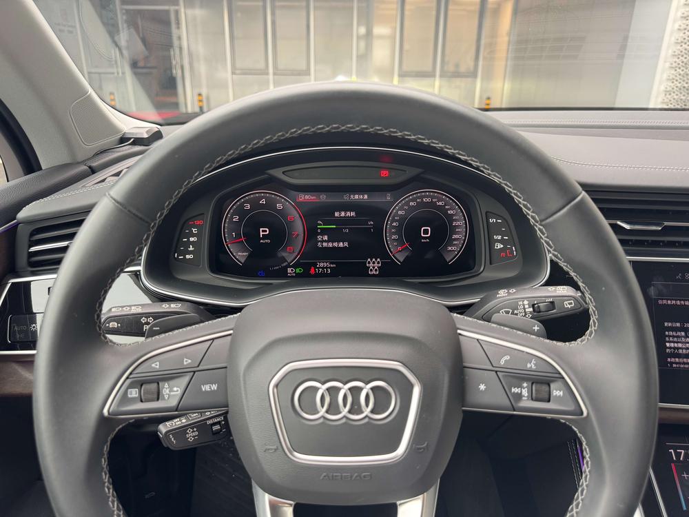 Audi Audi Q7