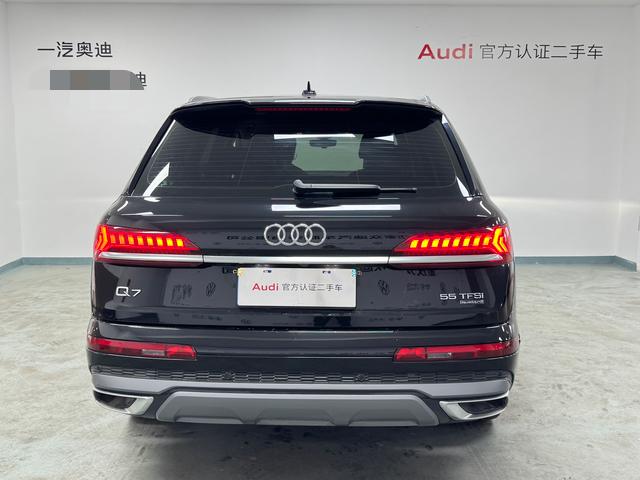 Audi Audi Q7