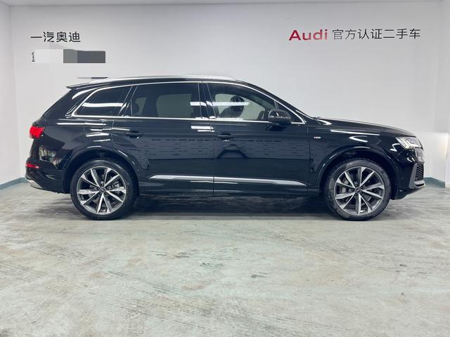 Audi Audi Q7