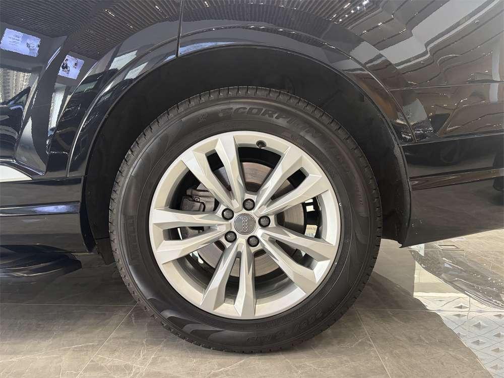 Audi Audi Q7