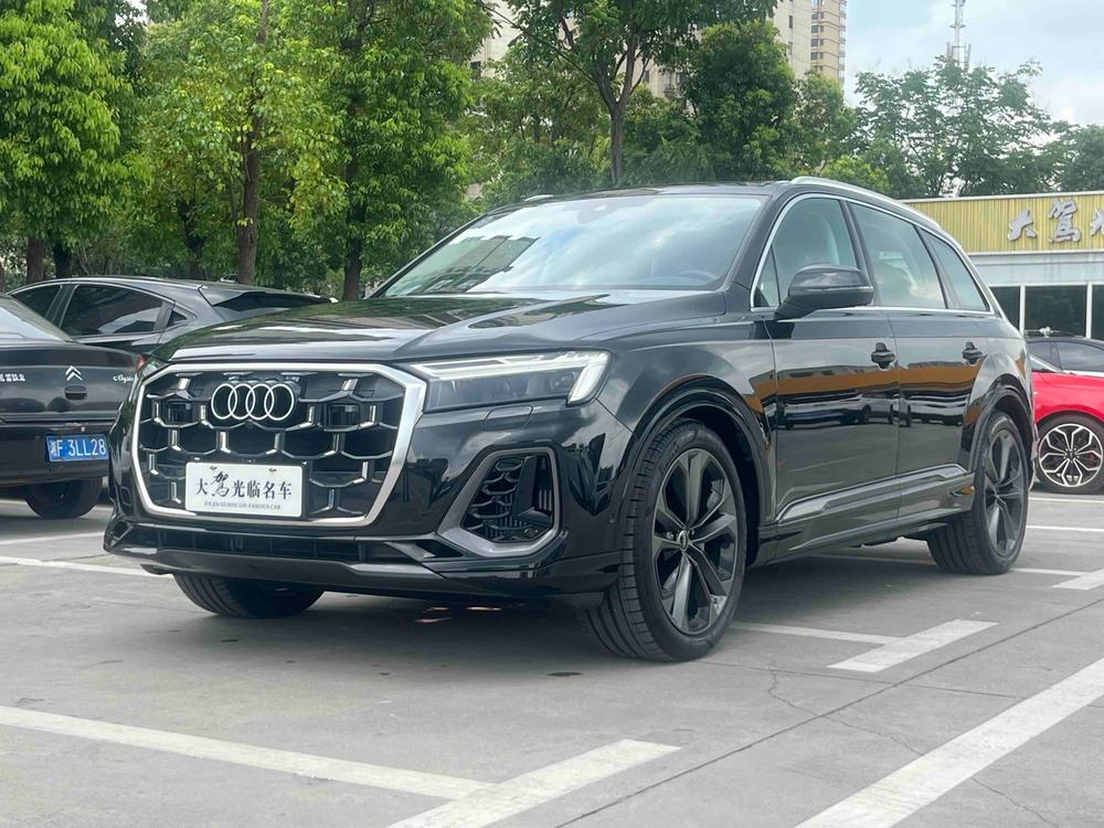 Audi Audi Q7