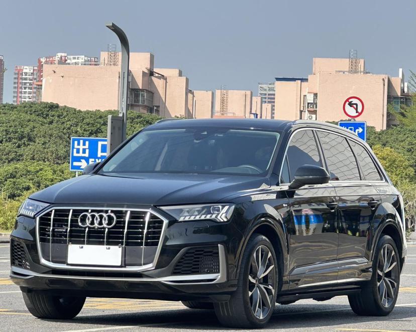 Audi Audi Q7