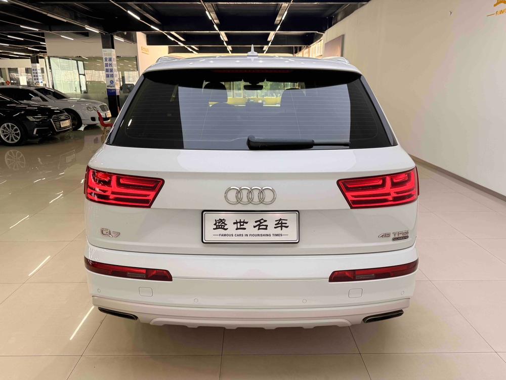 Audi Audi Q7