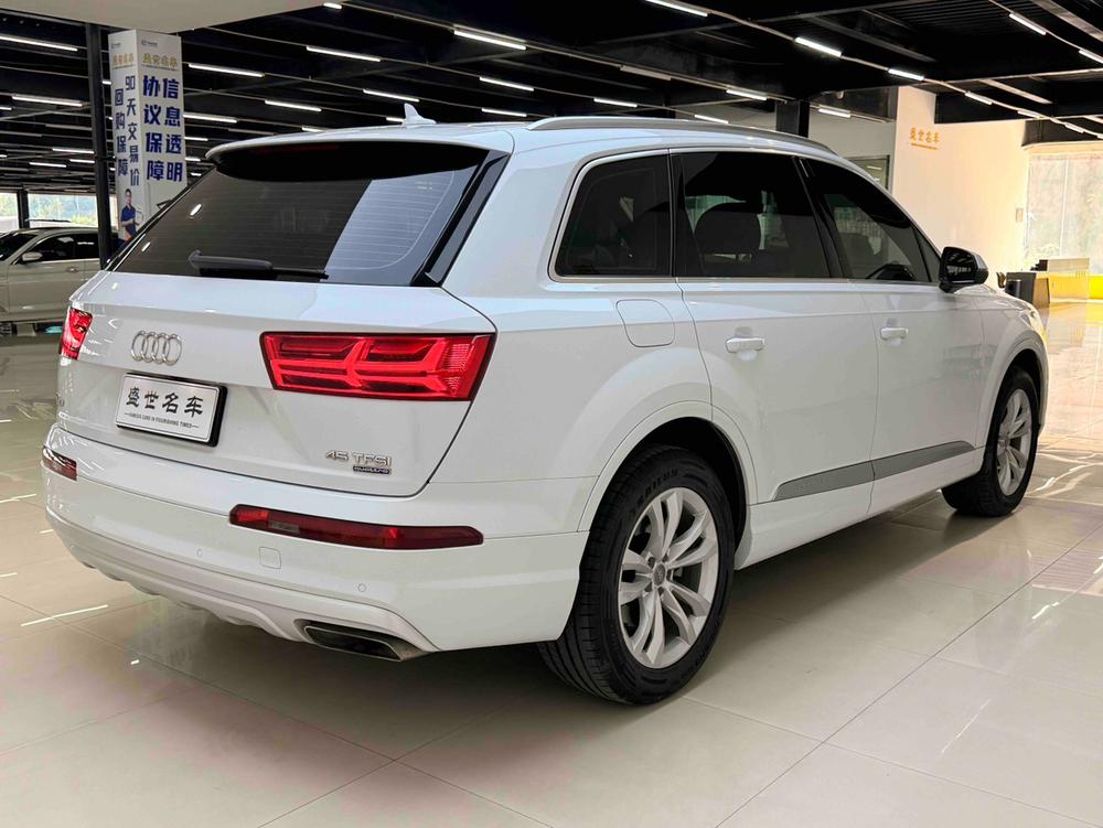 Audi Audi Q7
