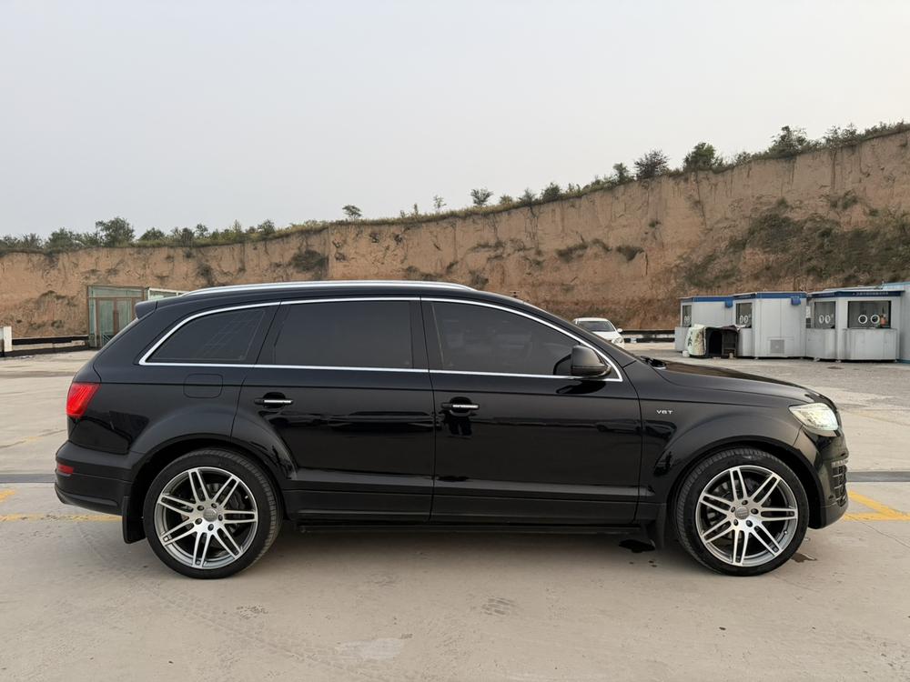 Audi Audi Q7