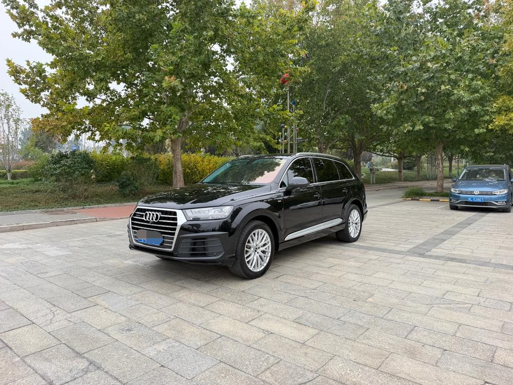 Audi Audi Q7