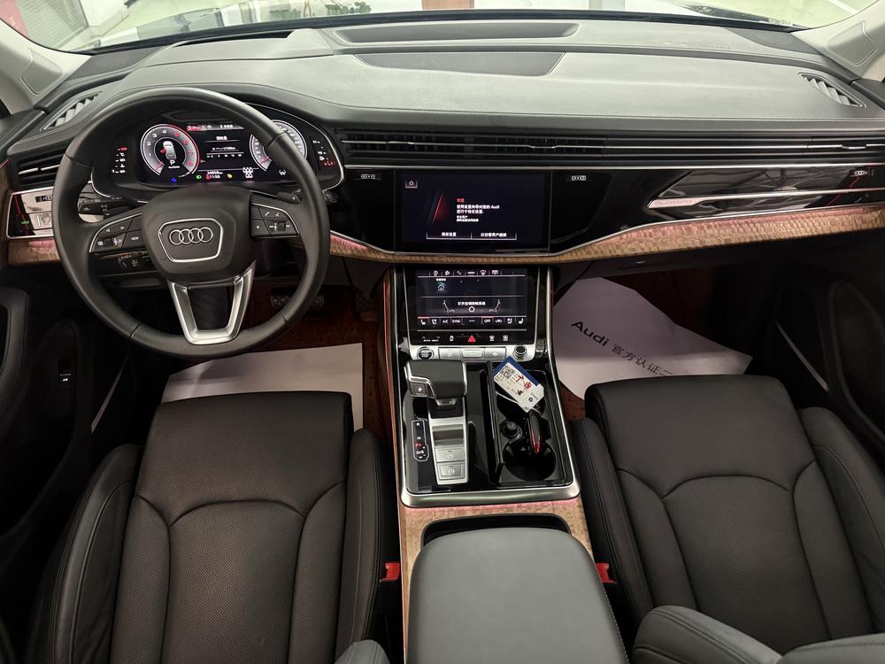 Audi Audi Q7