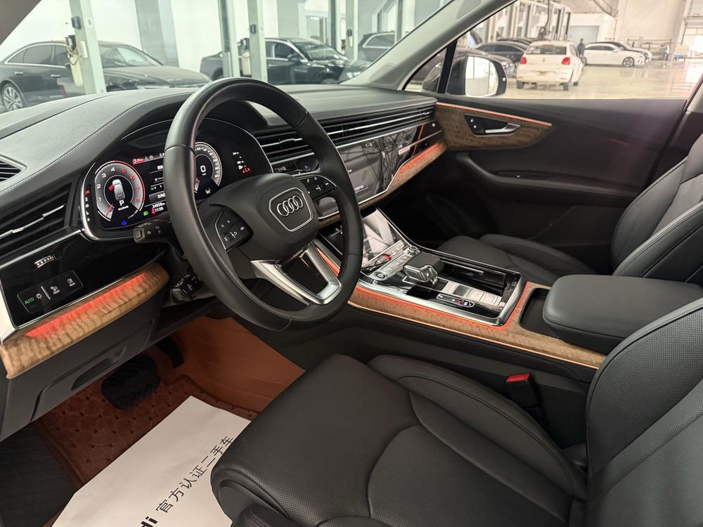 Audi Audi Q7
