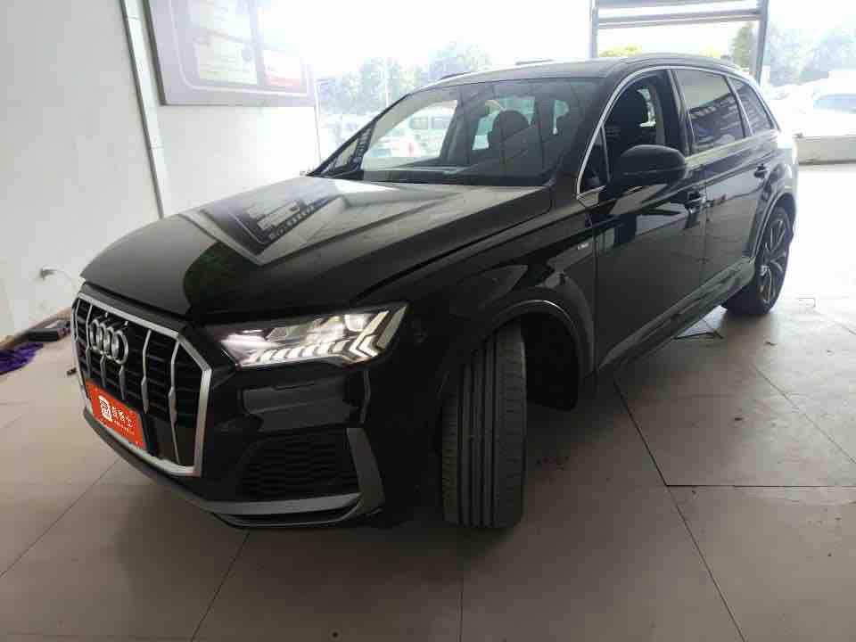 Audi Audi Q7