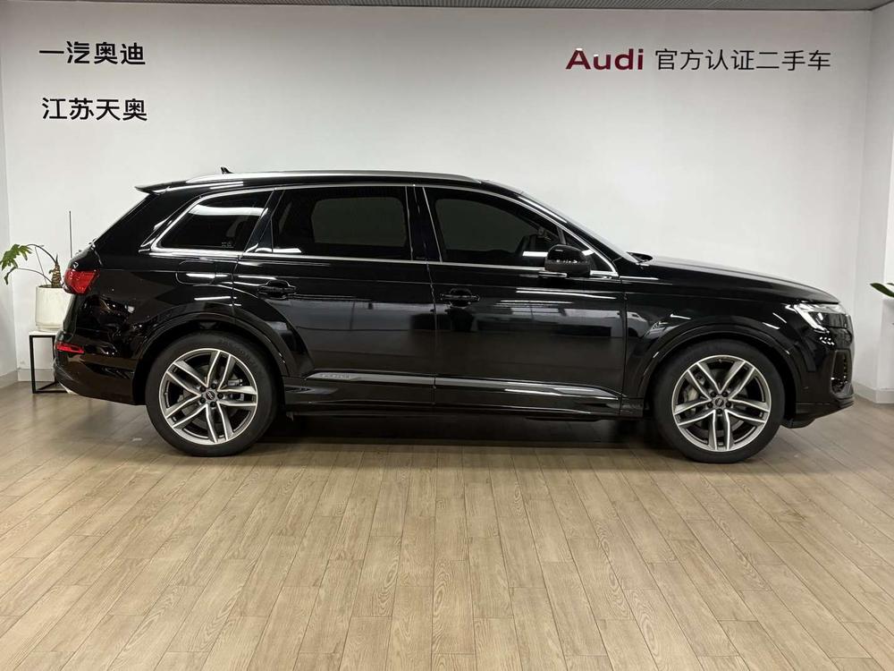 Audi Audi Q7