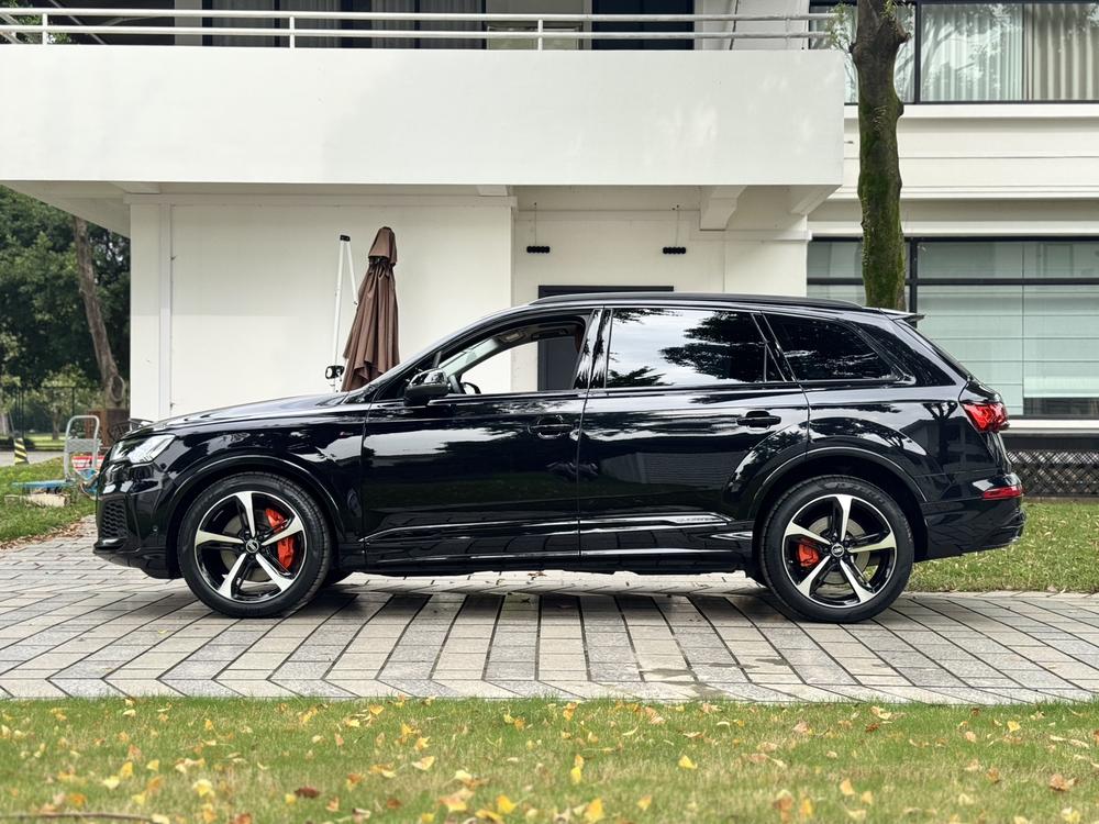 Audi Audi Q7