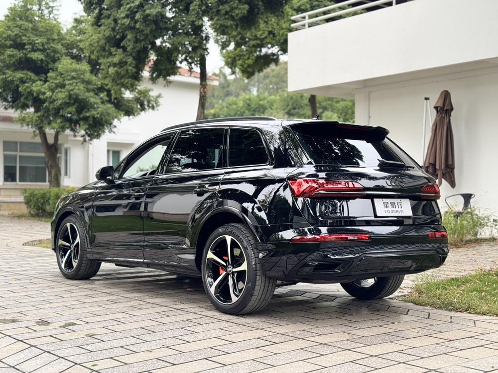 Audi Audi Q7