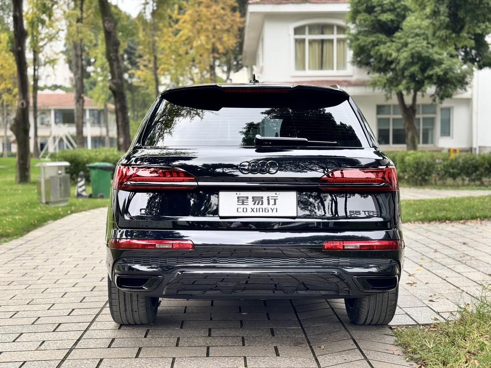 Audi Audi Q7