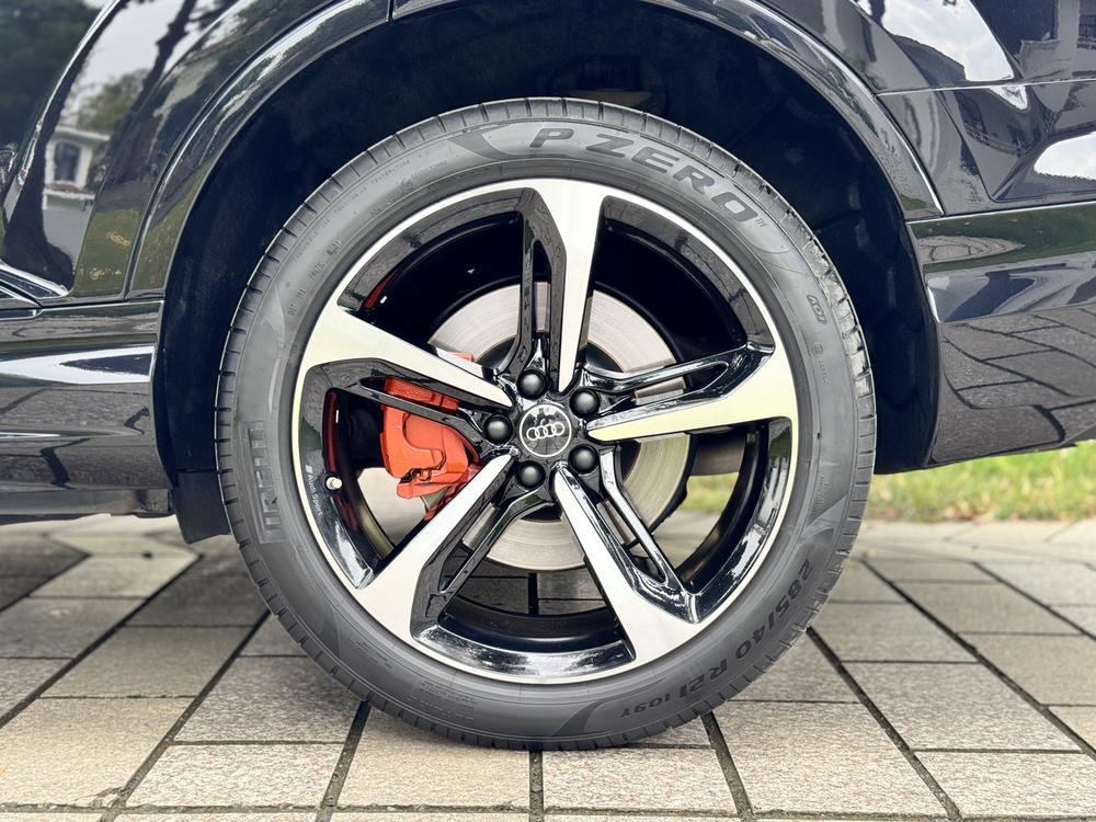 Audi Audi Q7